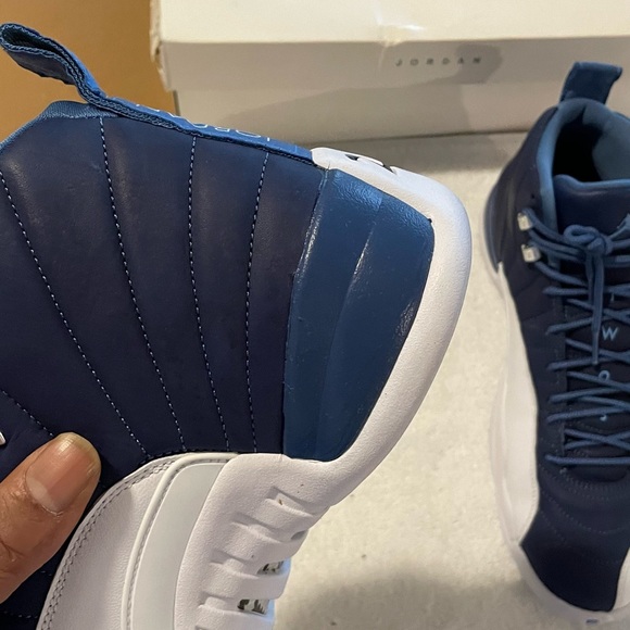 Jordan 12 - Picture 4 of 9